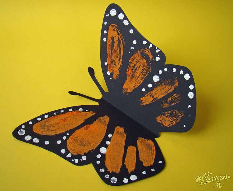 Motyl z papieru - malowany